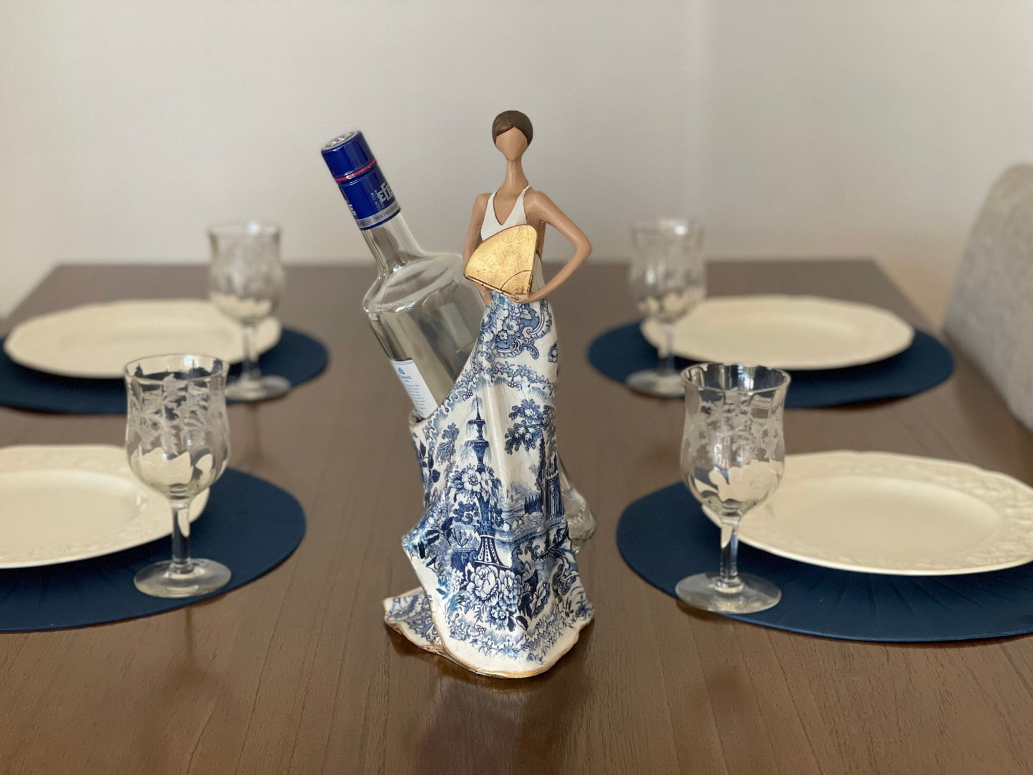 Dancing Queen, Wine bottle holder, Dancing Woman, Tango Dance sculpture, Wine rack, Bottle holder, Wine gift for Valentine's Day