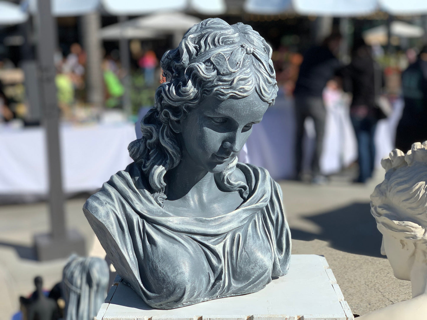 Hera Bust Statue, Large Female Sculpture, Pop Art Sculpture, Greek Bust Statues, Goddess Sculpture, Sculpture Decor, Antique Look Woman