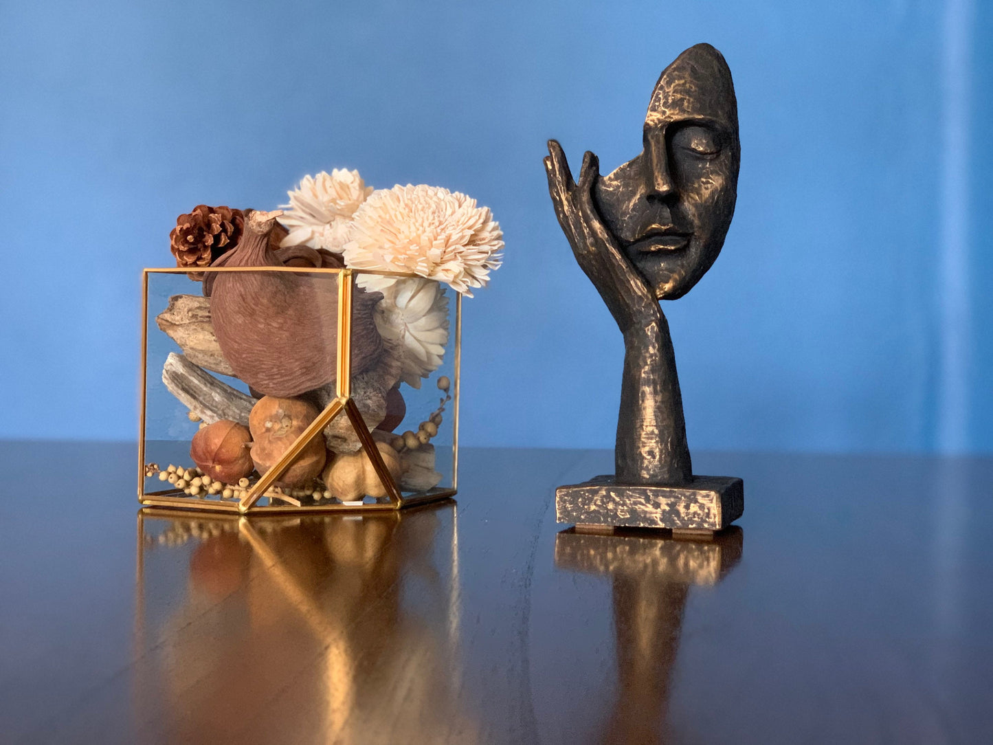 Creative Abstract Decor Statue Face & Hand Statues and Sculptures Home Office Desk Figurine Mother's Day Gift